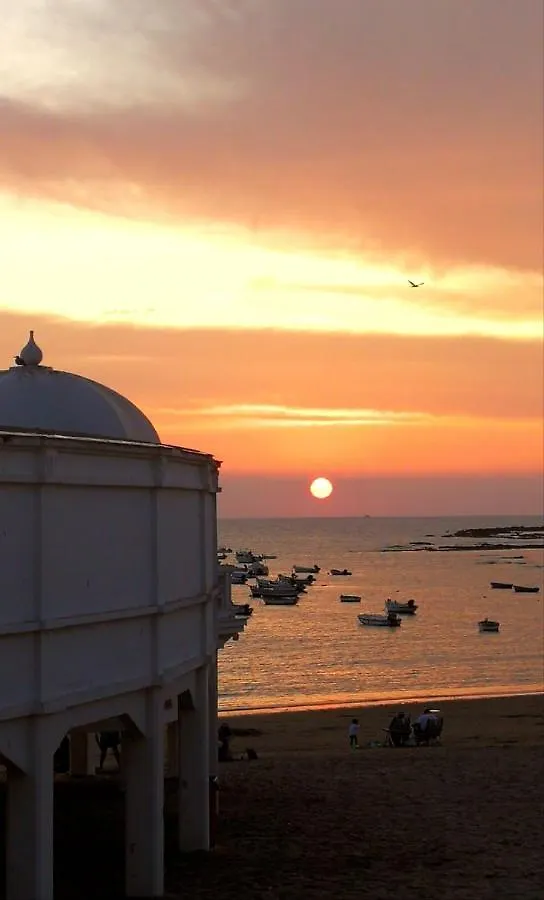 アパート カディスSunset Caletaアパートメント